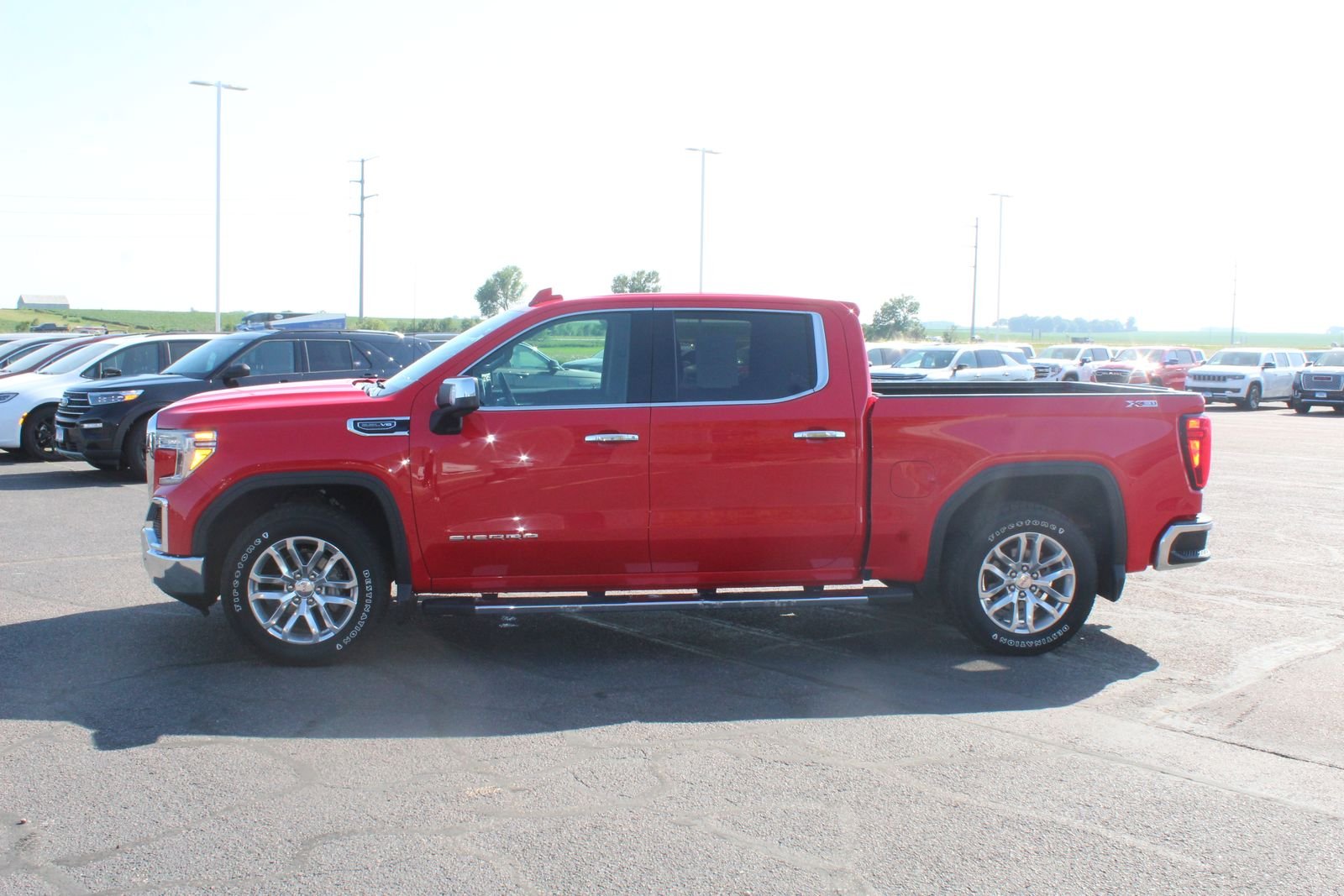 Used 2019 Cardinal Red GMC SLT image 5