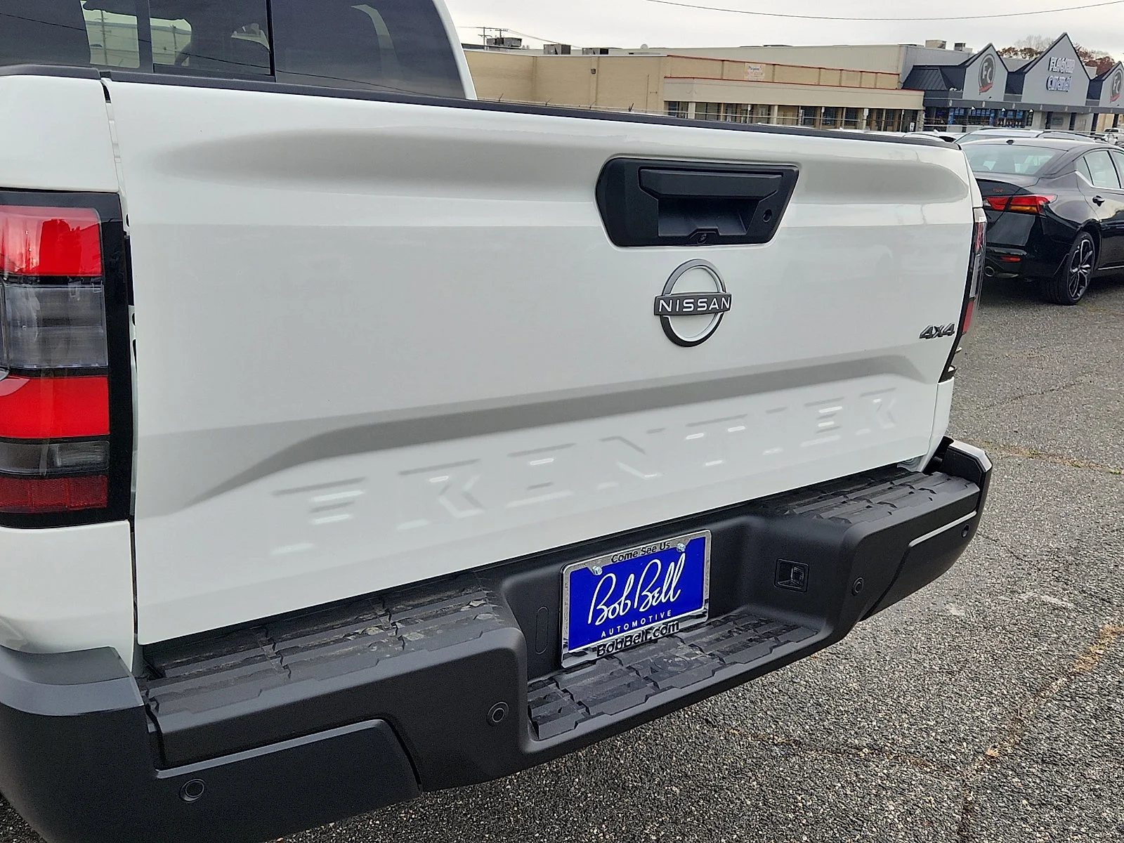 New 2026 Glacier White Nissan Crew Cab S image 17