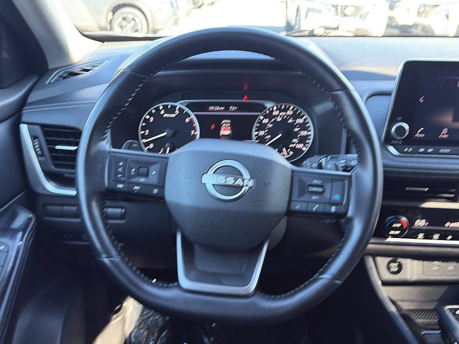 Used 2025 Gun Metallic Nissan SV image 30