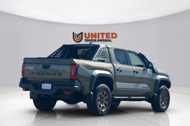 2026 Toyota Tacoma Trailhunter - Photo 3