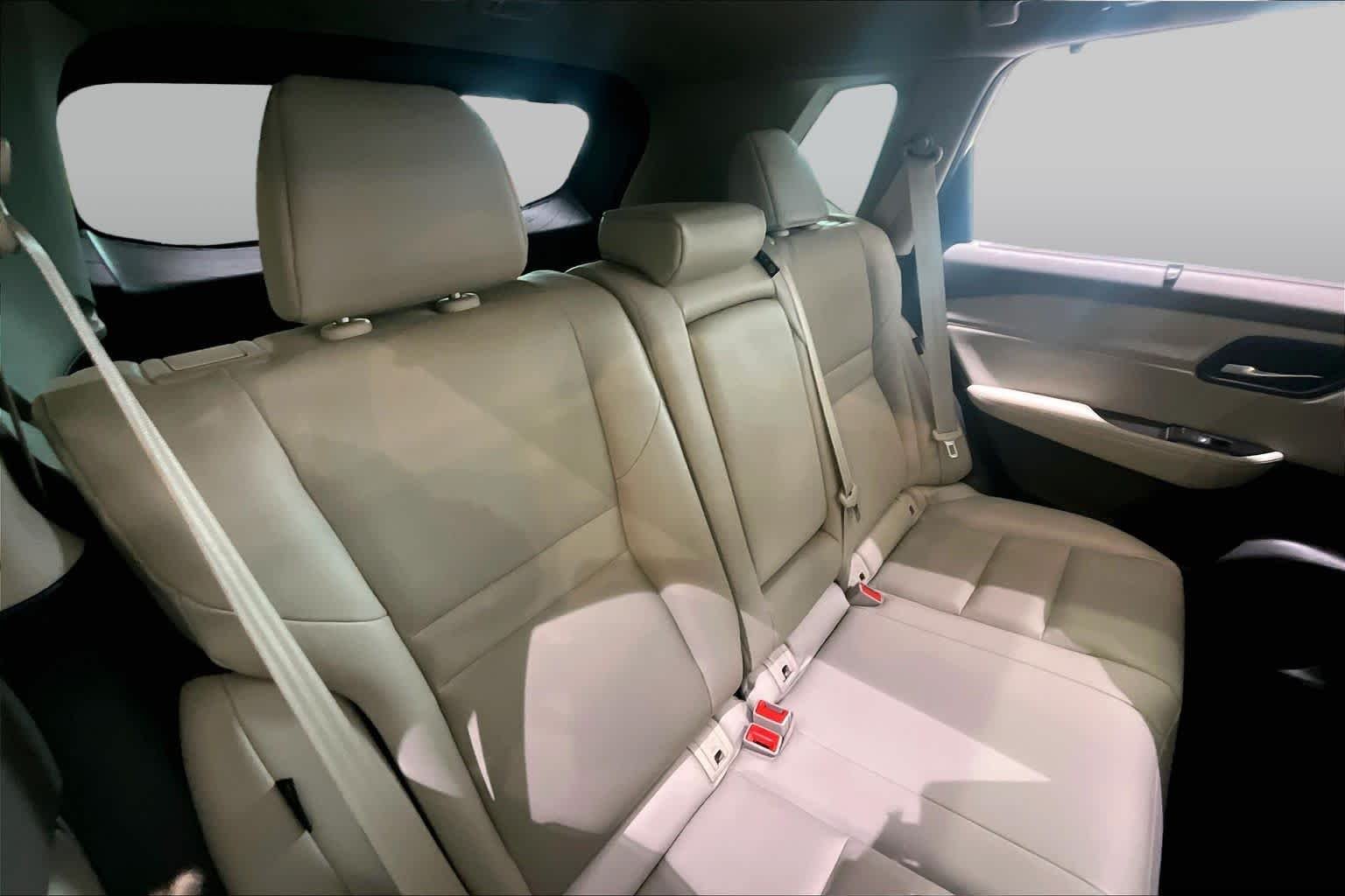 Used 2023 Pearl White Tricoat Nissan SV image 19