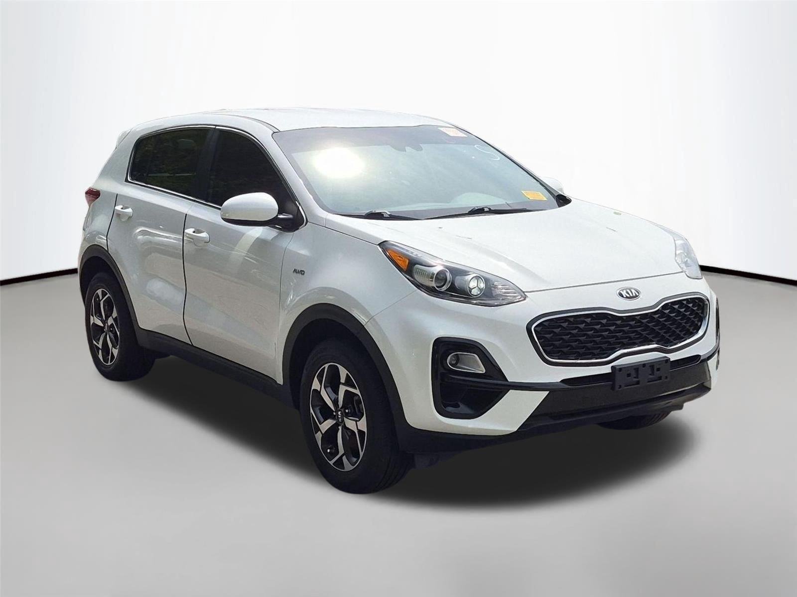 Used 2020 Clear White Kia LX image 7