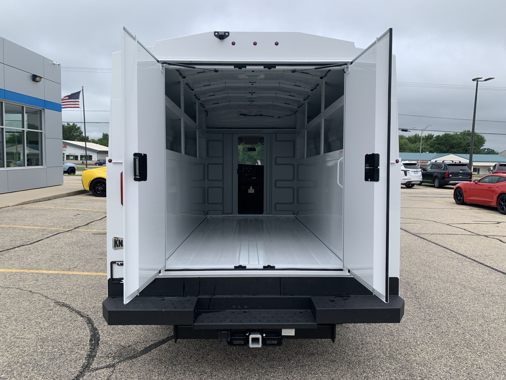 New 2025 Summit White GMC 1WT image 39