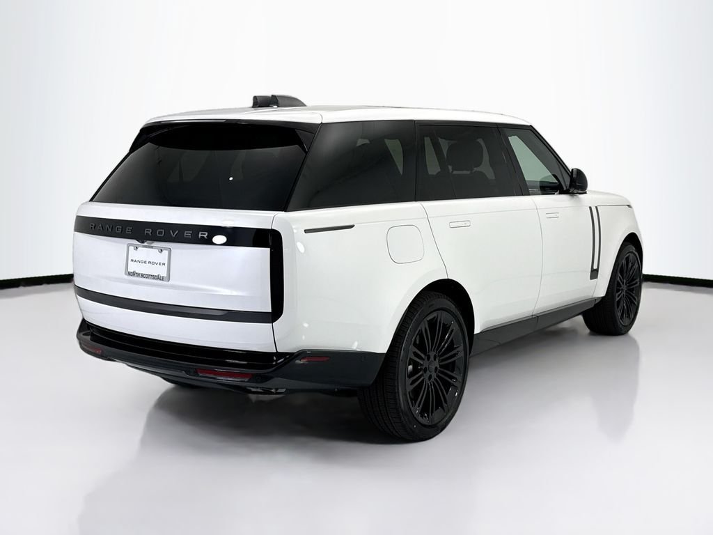 New 2026 Ostuni Pearl White Land Rover SE image 5