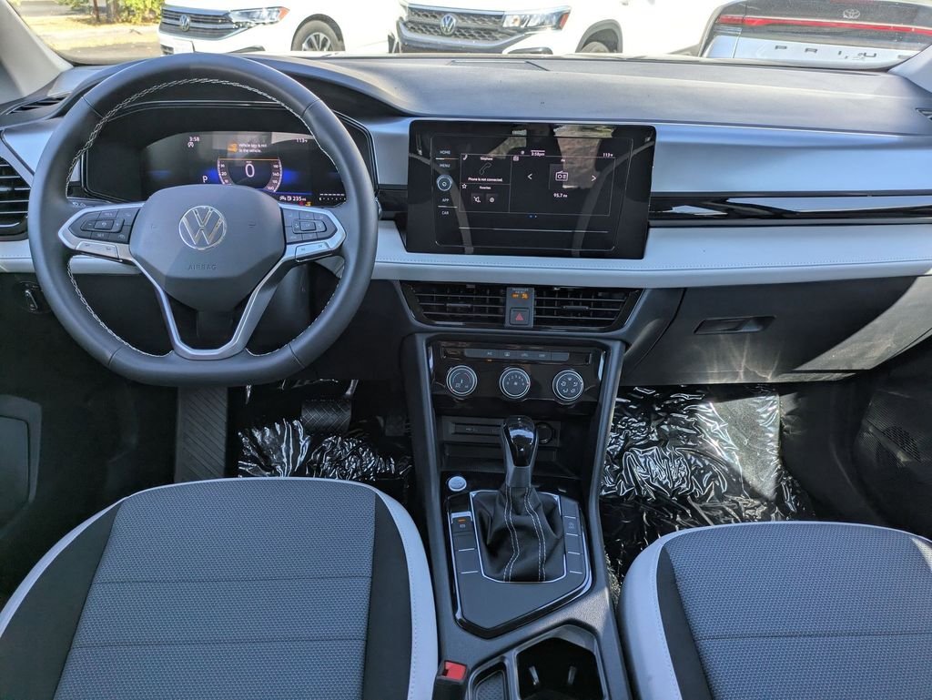 2025 Volkswagen Taos S - Photo 16