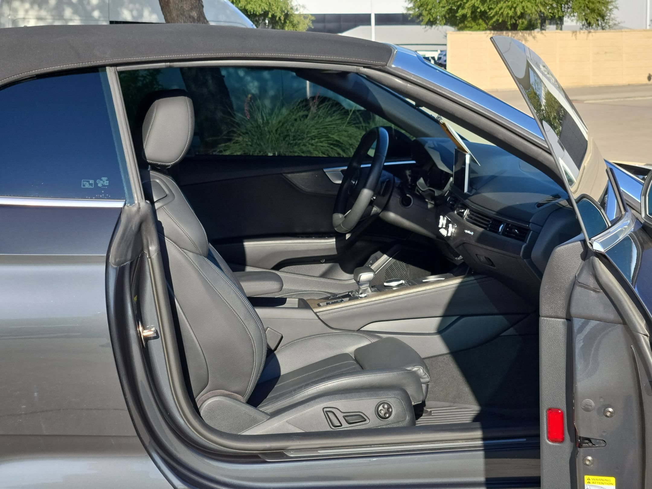 Used 2019 Black AUDI Premium Plus image 22