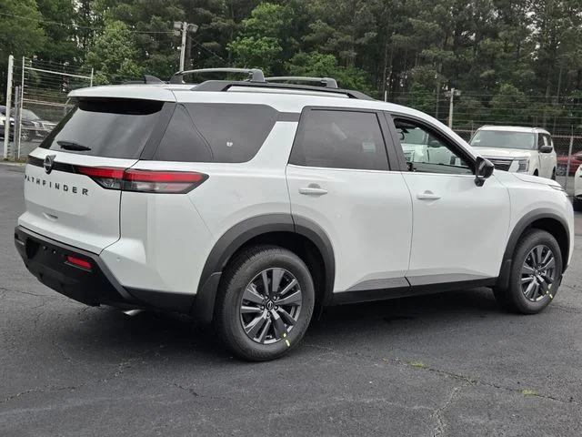 New 2026 Everest White Pearl TriCoat Nissan SV image 5