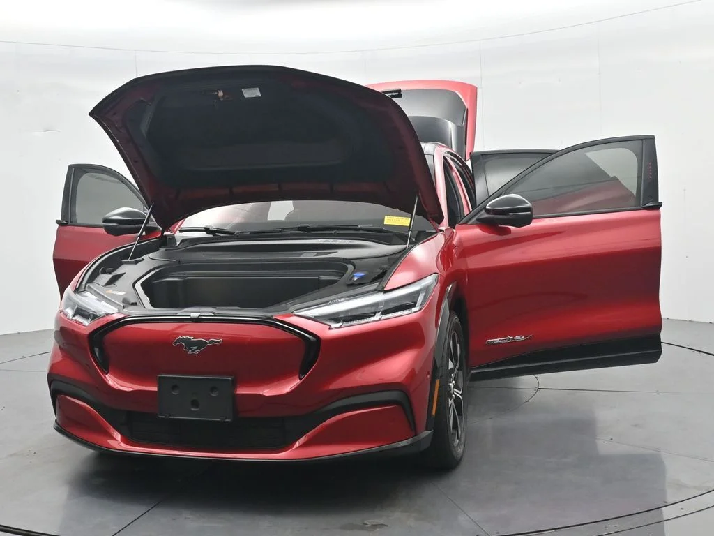 Used 2022 Red Metallic Ford Premium image 43