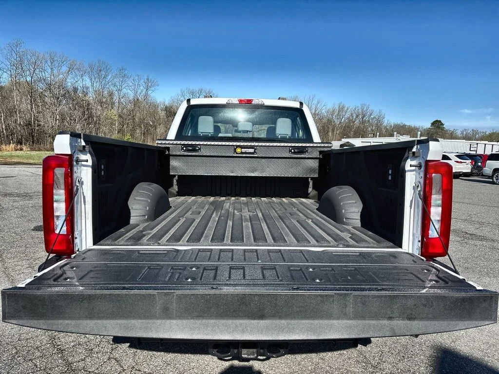 Used 2024 White Ford XL image 19