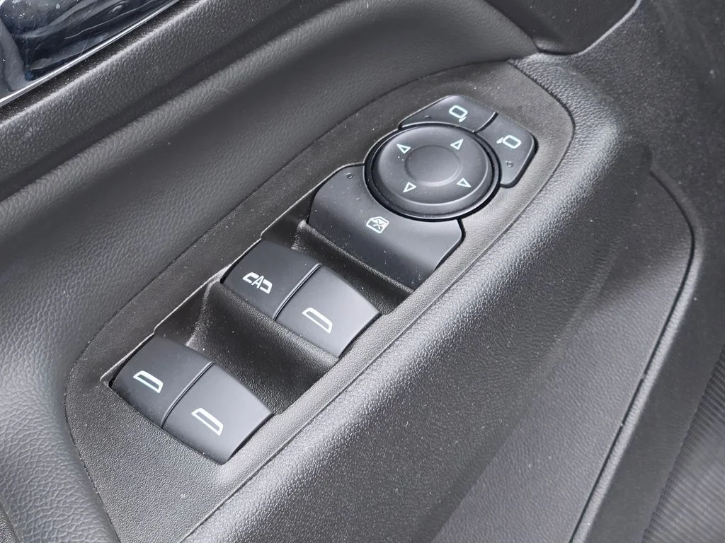 Used 2024 White Chevrolet LT image 20