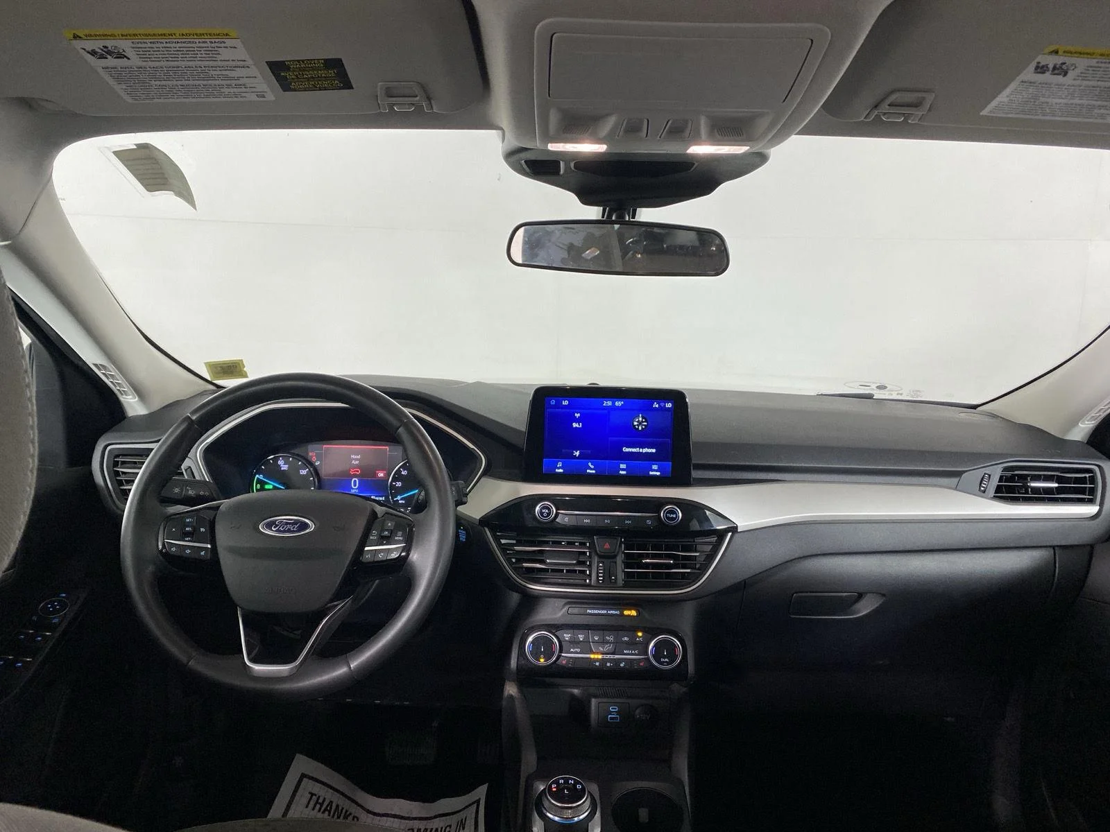 Used 2022 Oxford White Ford SE Hybrid image 28