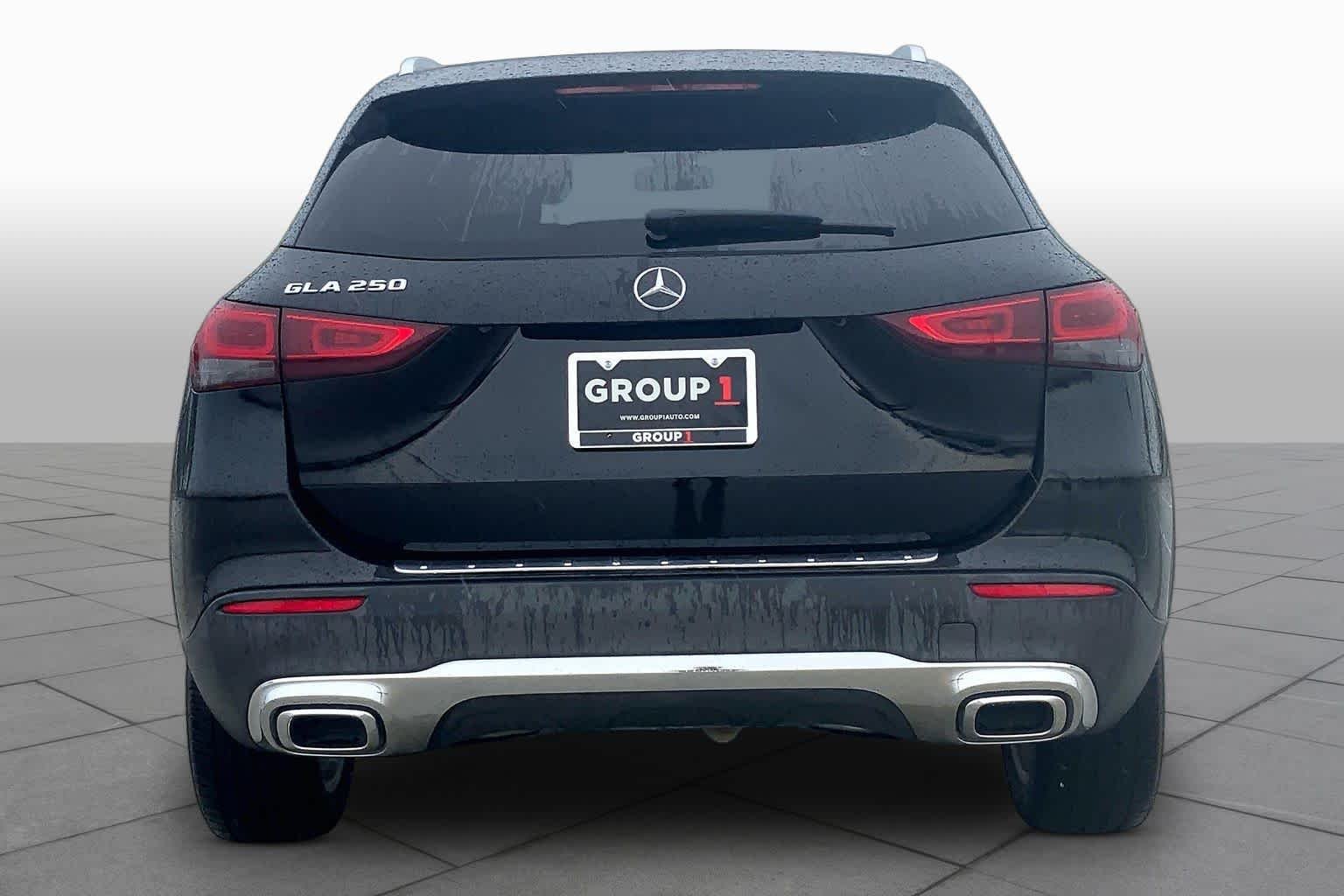 Used 2021 Night Black Mercedes-Benz GLA 250 image 5