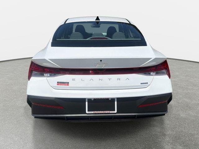 New 2026 White Hyundai Blue image 3