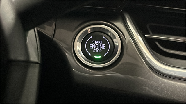 Used 2025 Mosaic Black Metallic Chevrolet ACTIV image 33