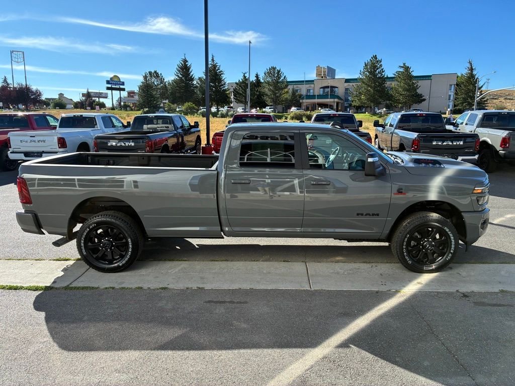 New 2026 Ceramic Gray Clear-Coat Exterior Paint RAM Laramie image 8