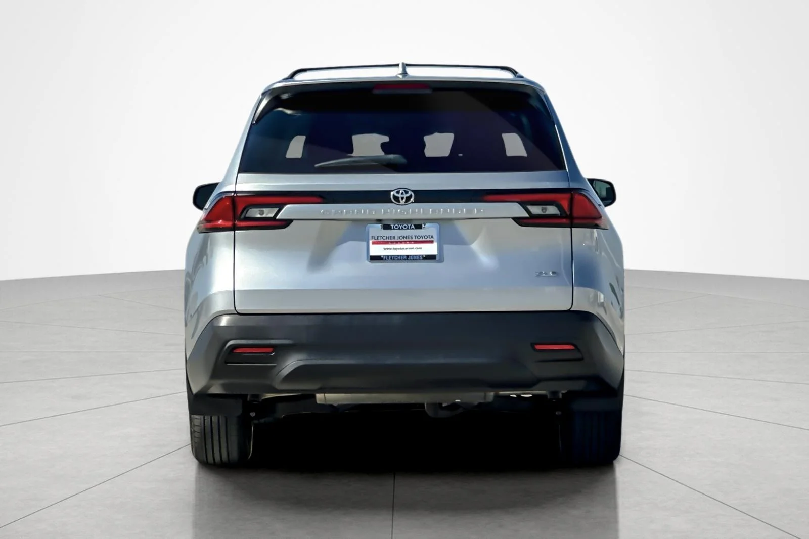 Certified Used 2026 CELESTIAL SILVER MET Toyota XLE image 4