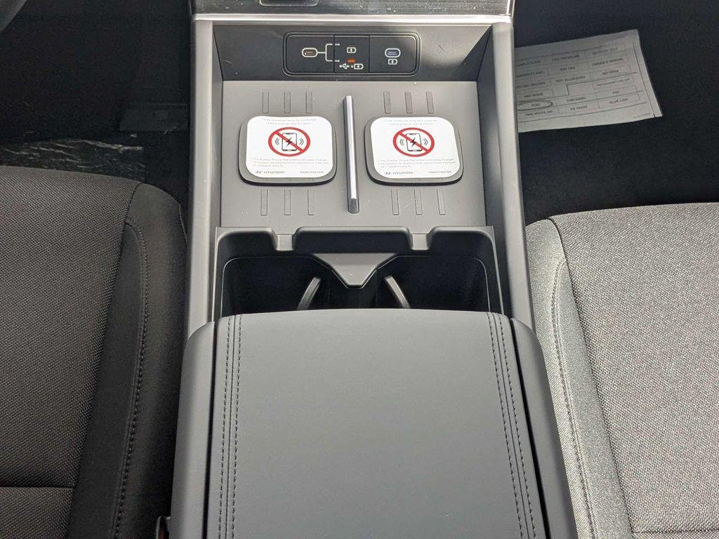 New 2027 Gray Hyundai SE FWD image 18