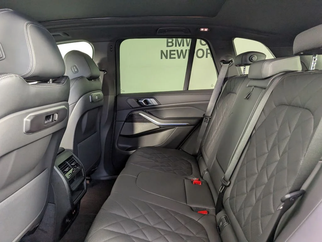 New 2026 Skyscraper Grey Metallic BMW xDrive50e image 13