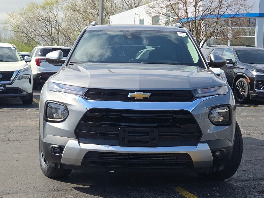 Used 2023 Gray Chevrolet LT image 4