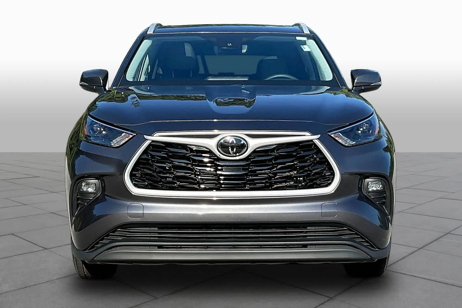 Certified Used 2024 Magnetic Gray Metallic Toyota XLE image 4