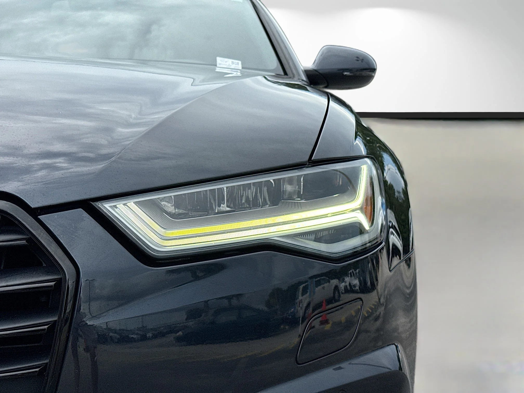Used 2018 Moonlight Blue Metallic Audi Premium Plus image 9