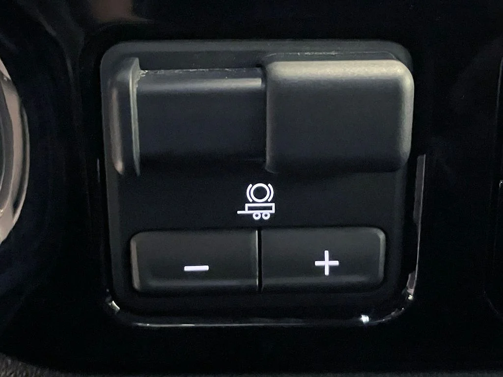 Used 2026 Gray Chevrolet RST image 32