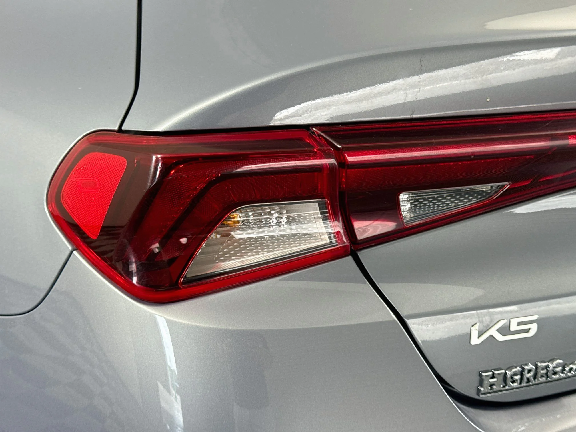 Used 2023 Everlasting Silver Kia LXS image 32