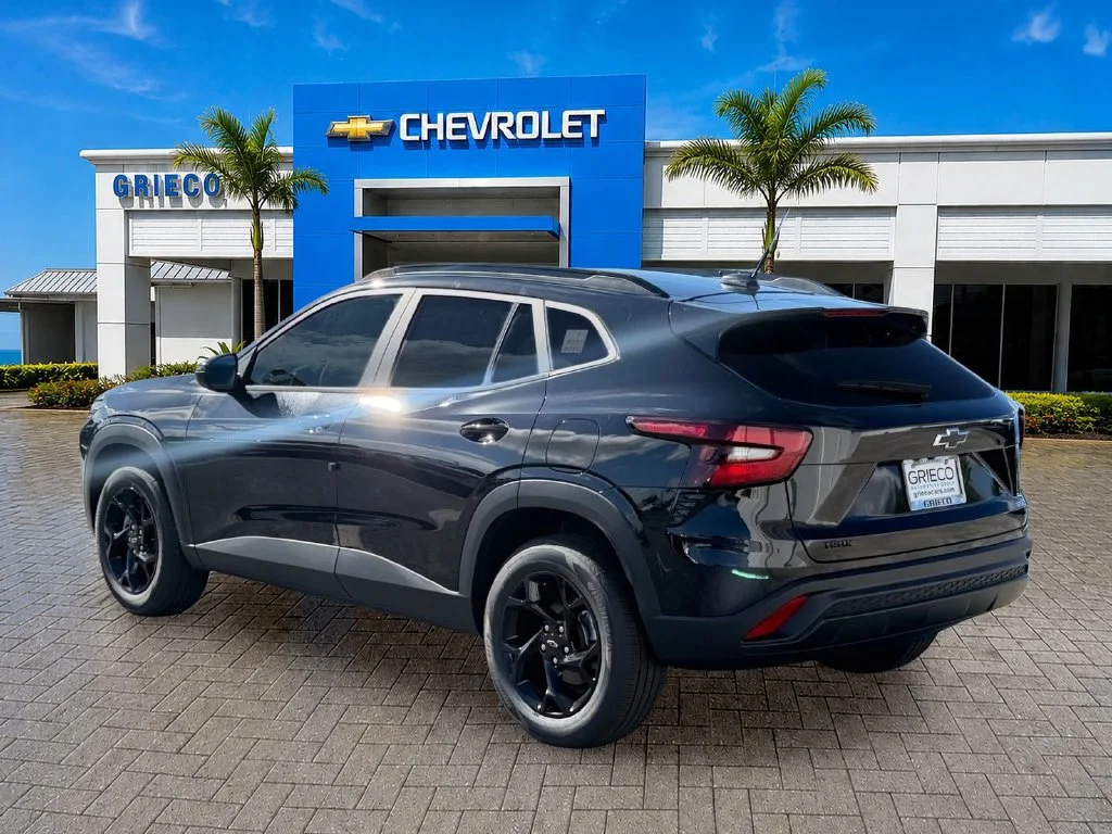 New 2026 Mosaic Black Metallic Chevrolet LT image 5