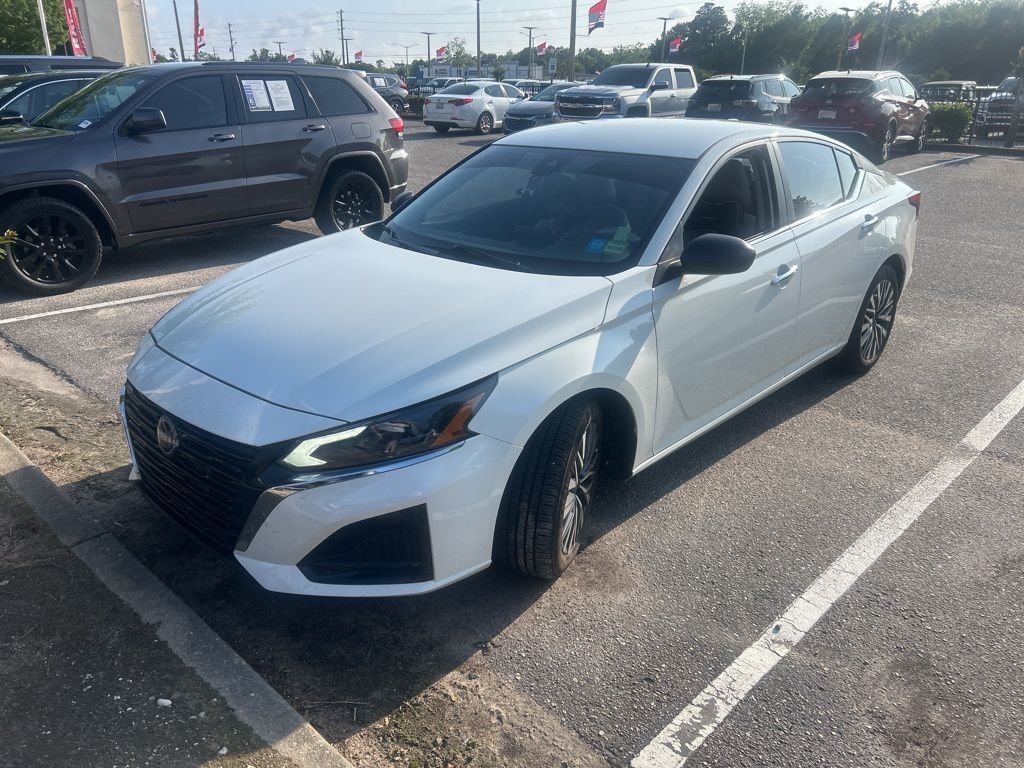 2025 Nissan Altima 2.5 SV's photo