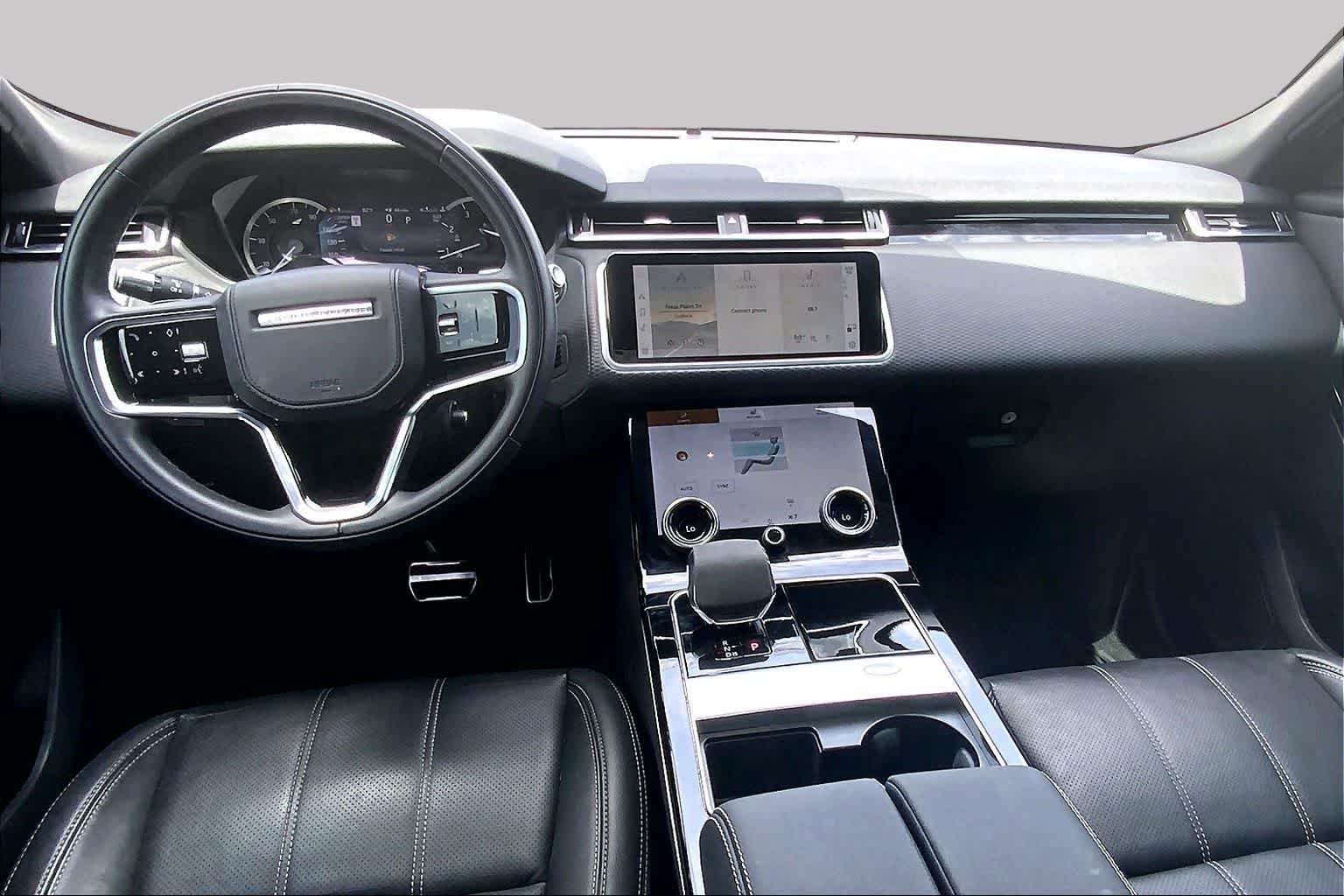 Used 2023 Fuji White Land Rover R-Dynamic S image 31
