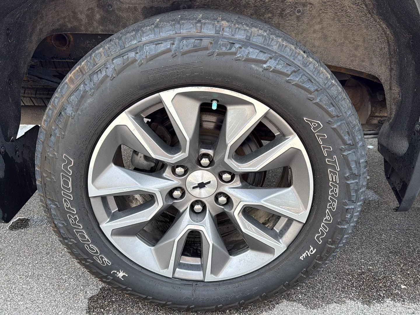 Used 2021 Silver Chevrolet RST image 13