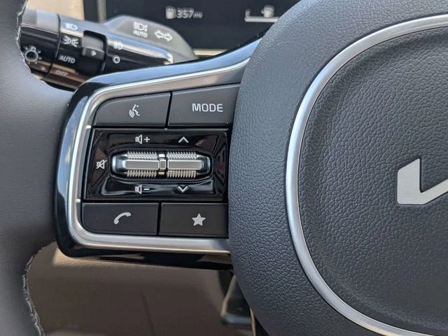New 2026 Ivory Silver Kia SX image 28