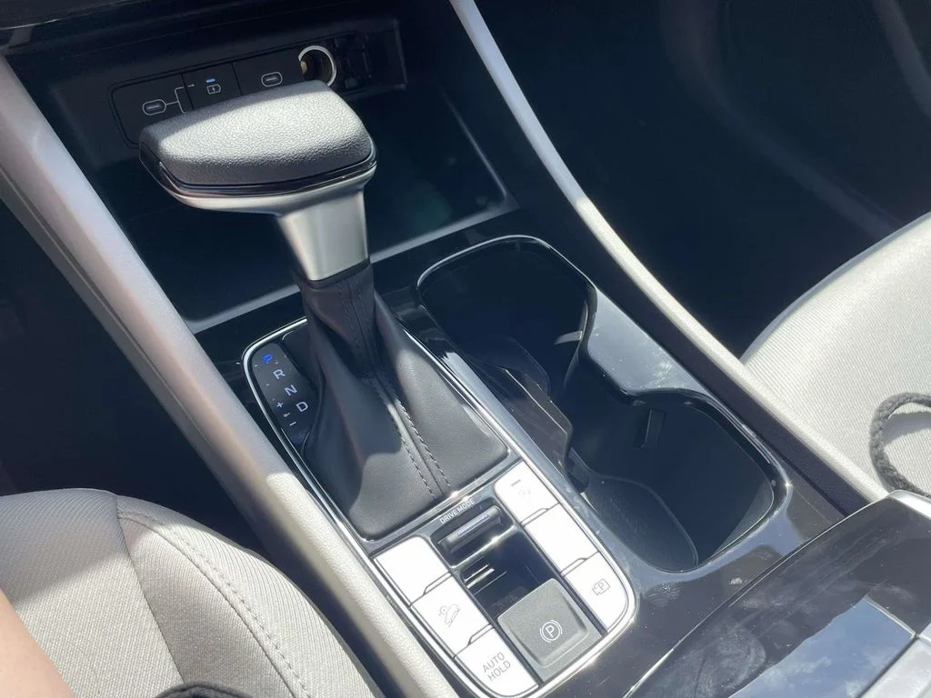 New 2026 White Hyundai SEL image 18