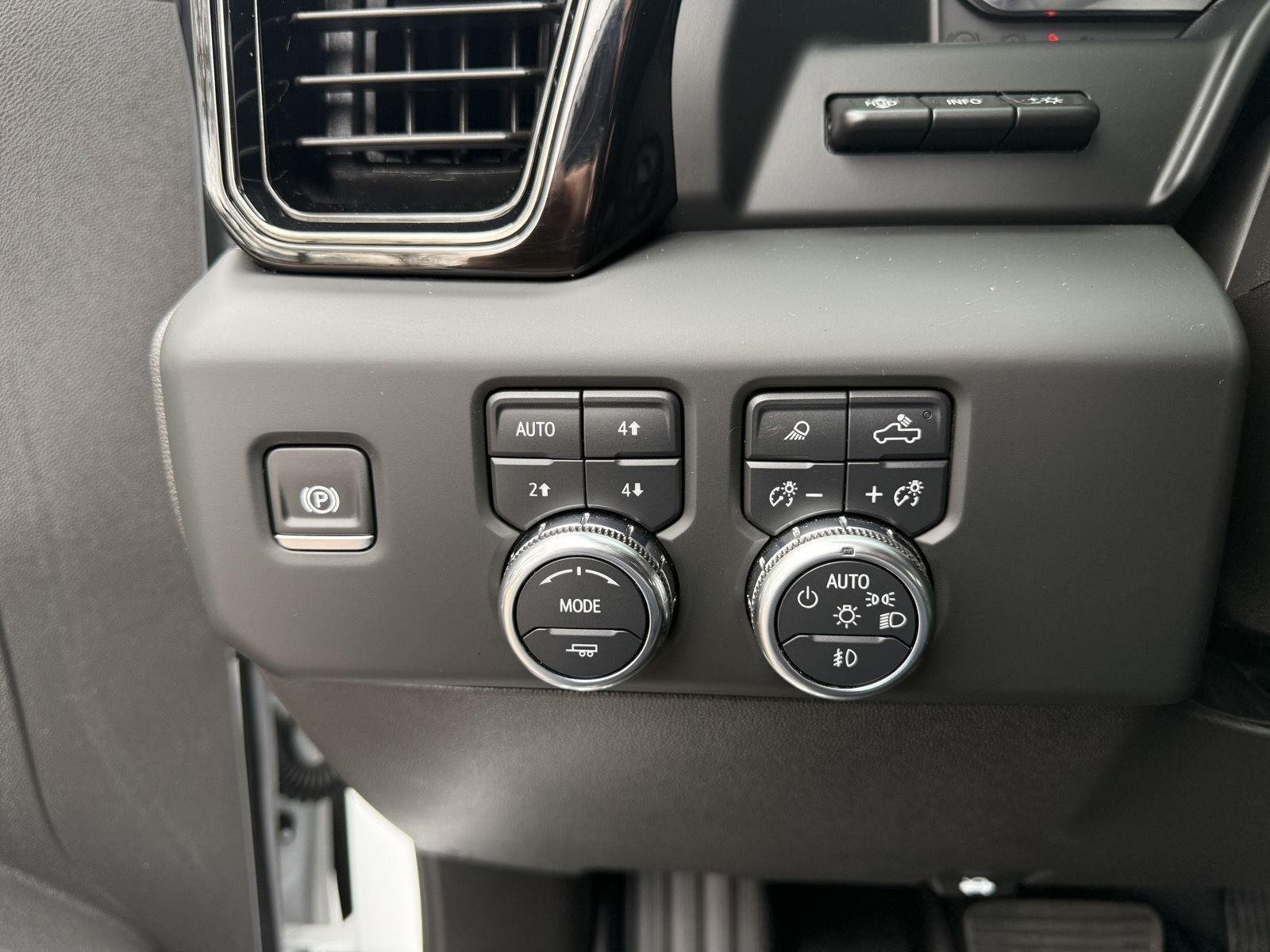 Used 2024 Summit White GMC AT4 image 12