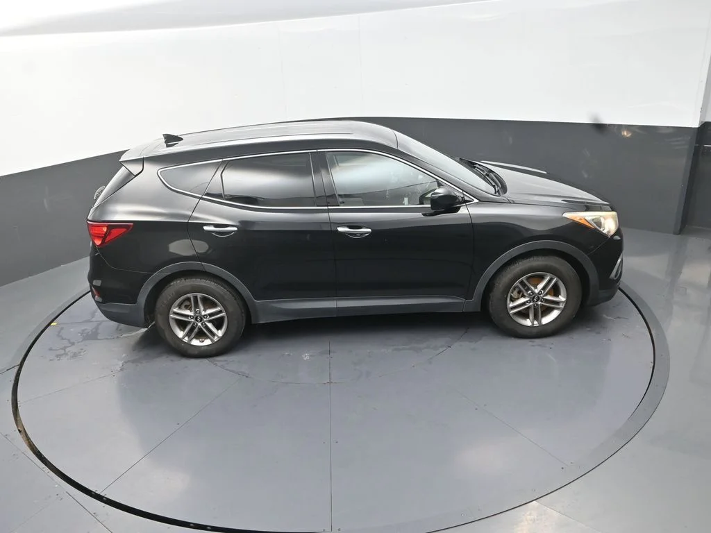 Used 2017 Black Hyundai 2.4 Base image 20