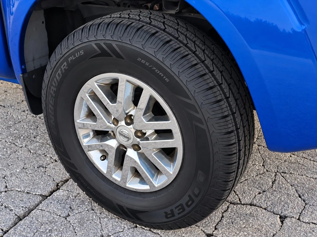 Used 2015 Metallic Blue Nissan S image 12