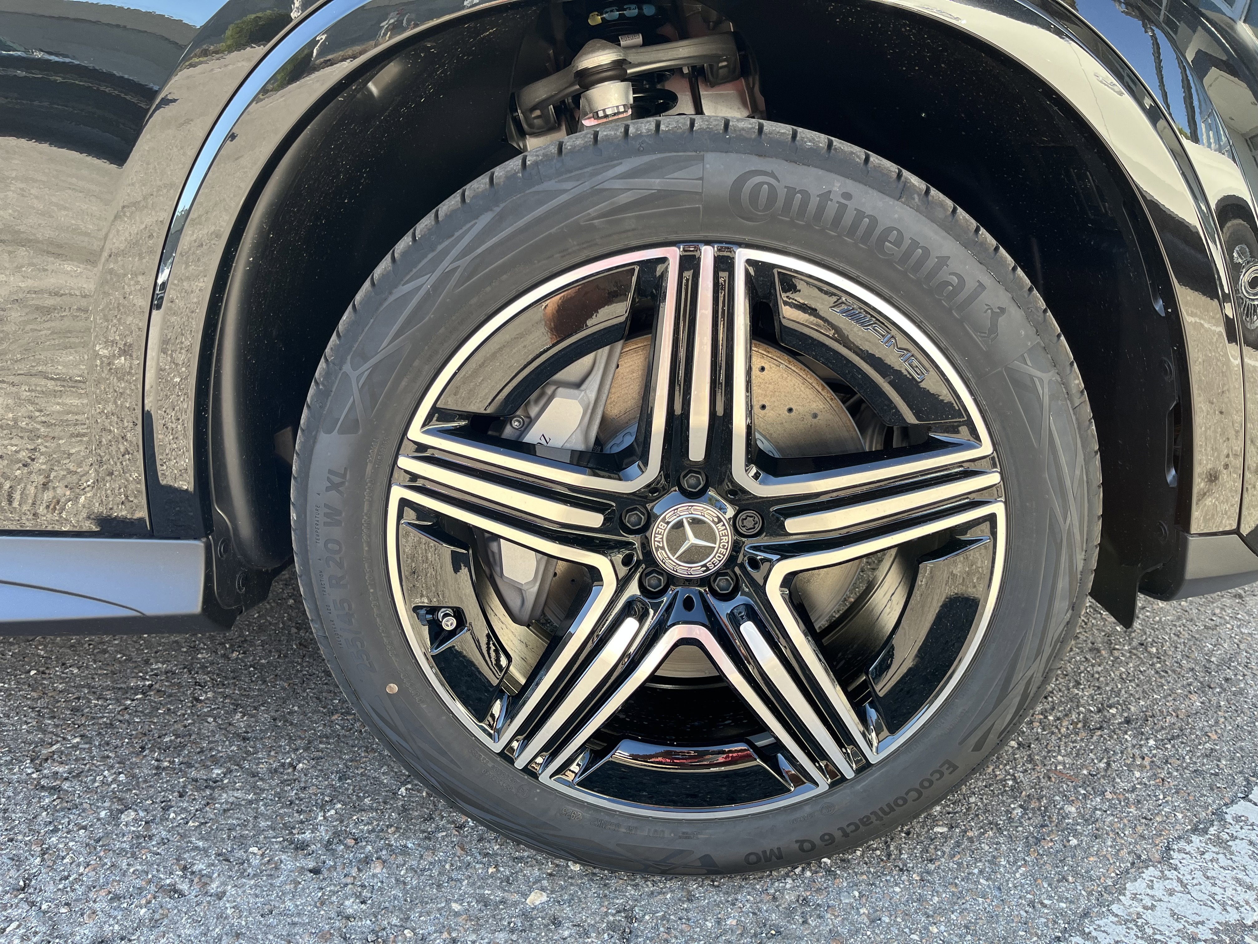 New 2026 Obsidian Black Metallic Mercedes-Benz GLC 300 image 11