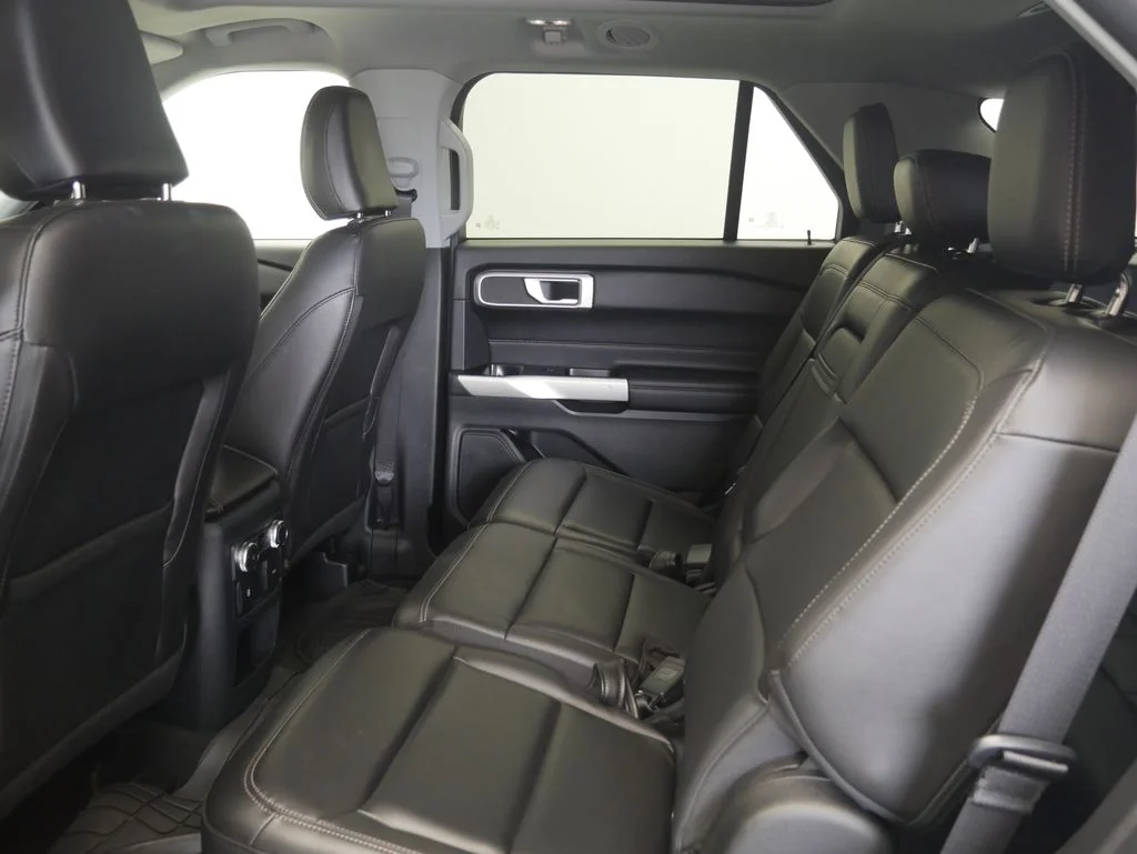 Used 2021 White Metallic Ford XLT image 20