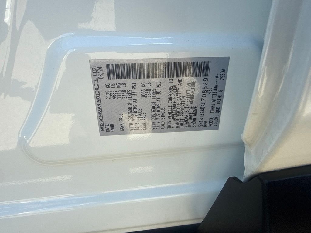 Used 2024 White Nissan SV image 29