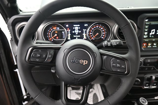 Used 2023 Gray Jeep Sport S image 15