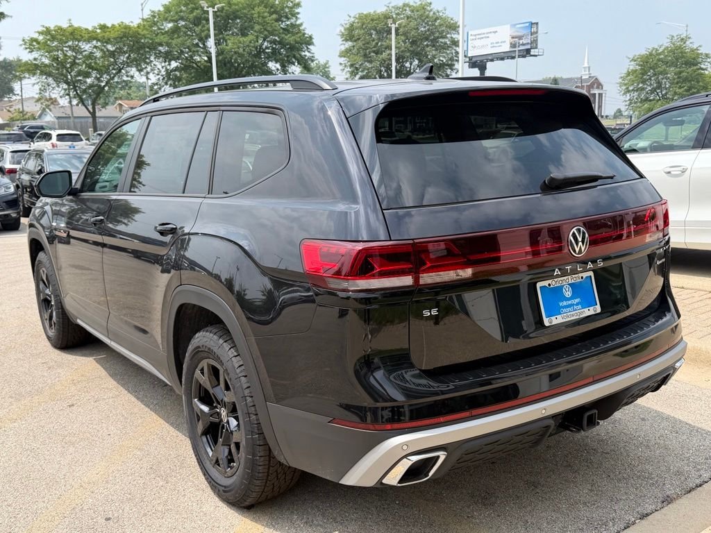 New 2026 Deep Black Pearl Volkswagen 2.0T Peak Edition image 4