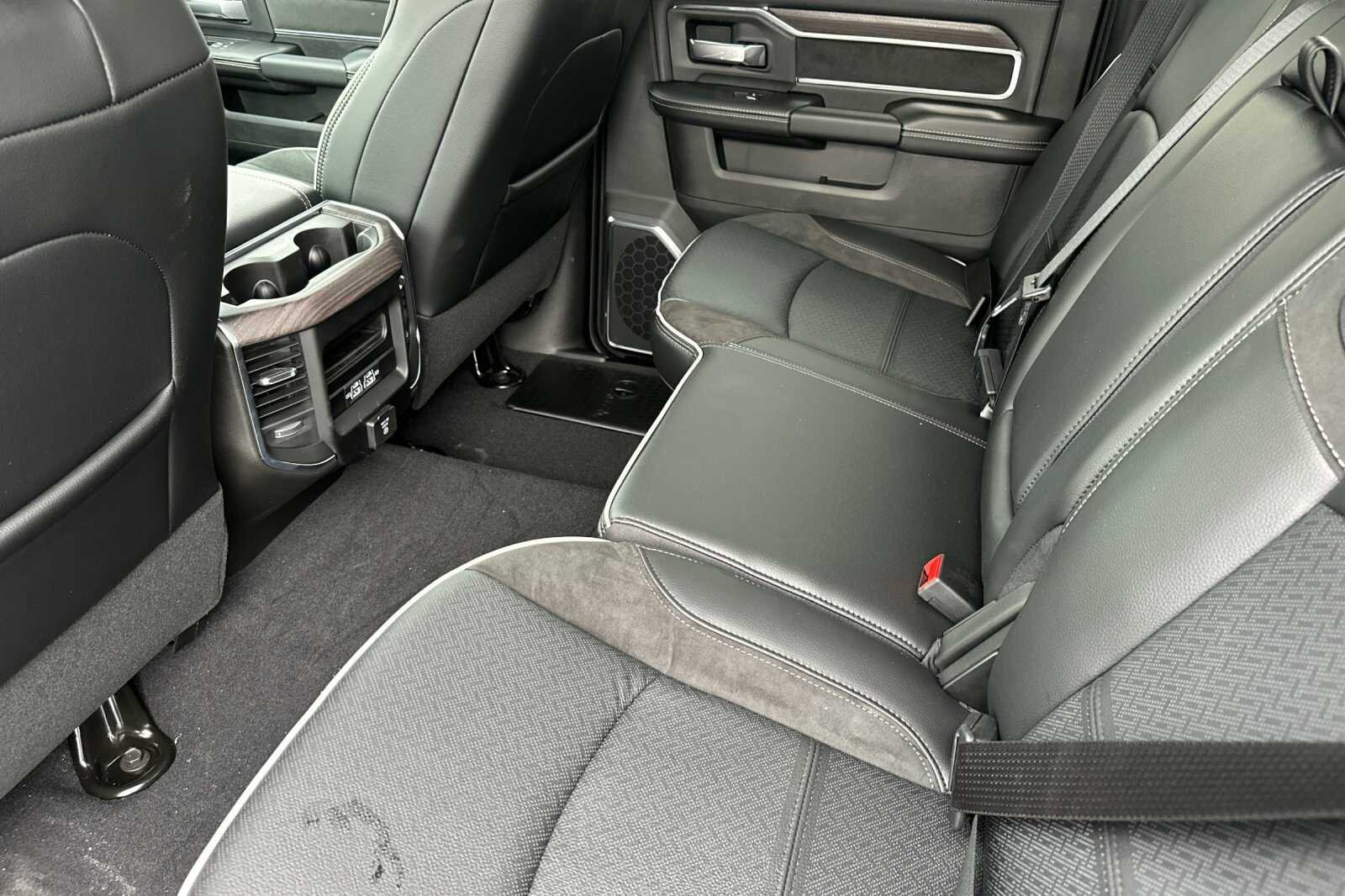 New 2026 Granite Crystal Metallic Clear-Coat Exterior Paint RAM LARAMIE image 12