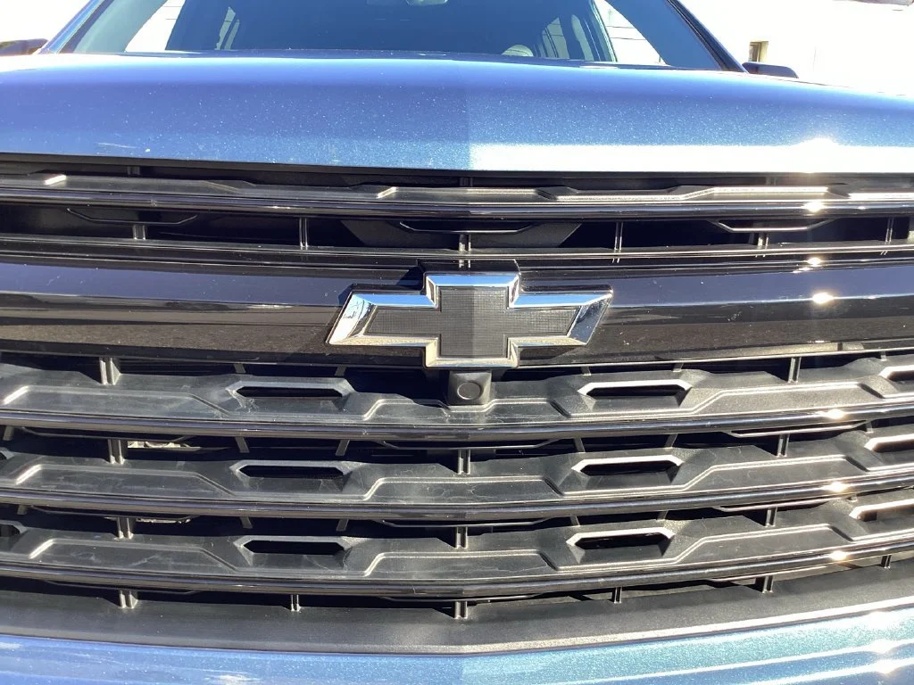 Used 2026 Lakeshore Blue Metallic Chevrolet LT image 36