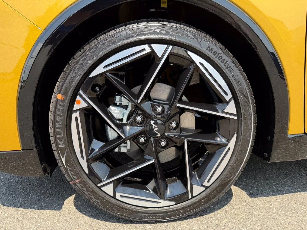 New 2026 Sparkling Yellow Kia GT-Line image 9