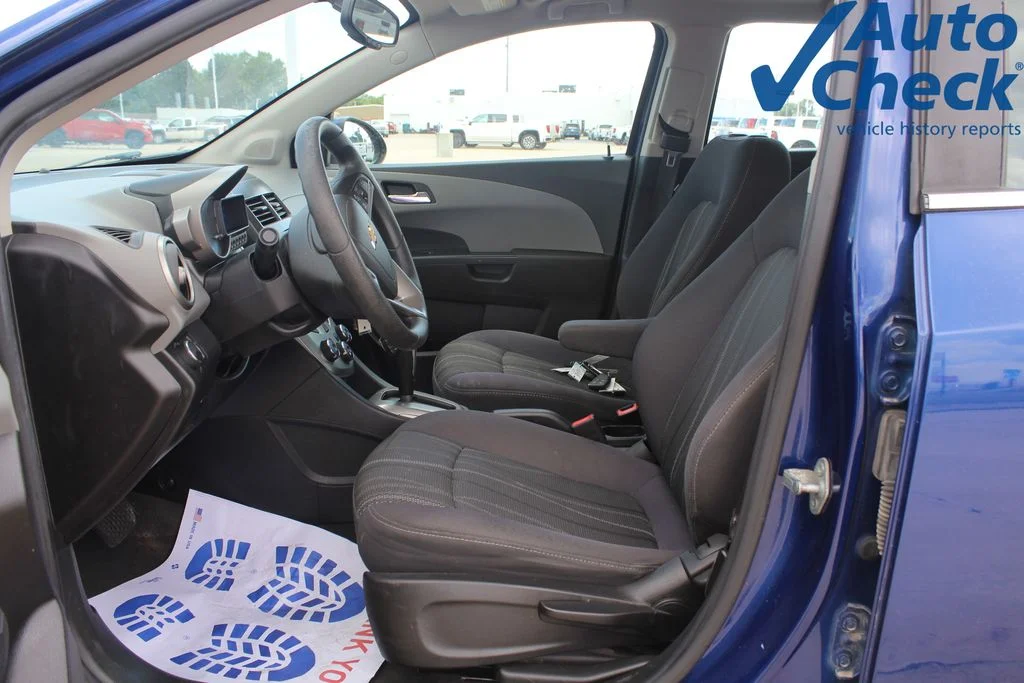 Used 2014 Blue Chevrolet LT image 10