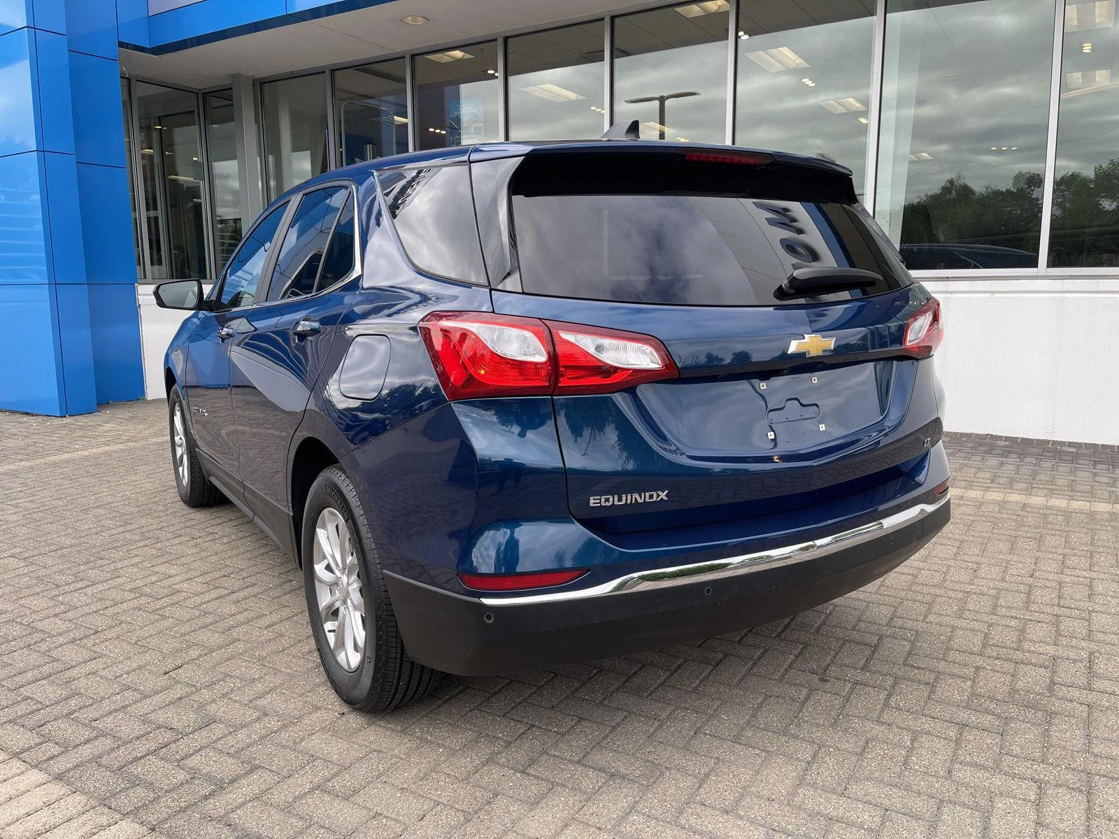 Used 2021 PACIFIC BLUE METALLIC Chevrolet LT image 3