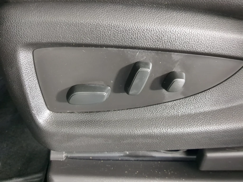 Used 2018 Tungsten Metallic Chevrolet LT image 12