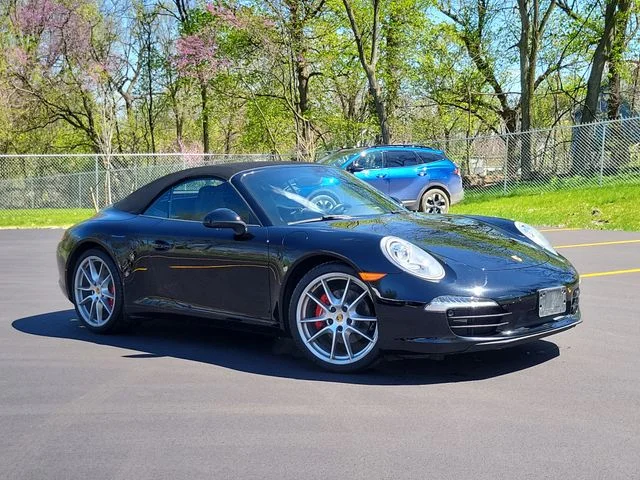 2015 Porsche 911 Carrera 4 Cabriolet's photo