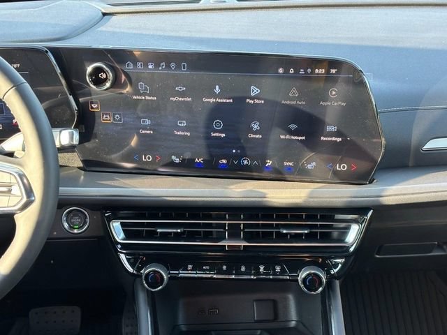 New 2027 Mosaic Black Metallic Chevrolet LT image 9