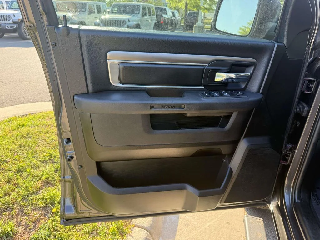 Used 2022 Gray Ram Warlock image 31